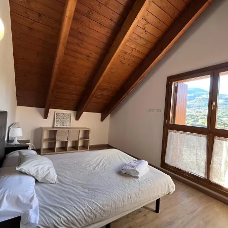 Bpirineos-cregueena Apartment *