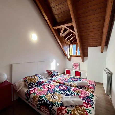 アパート Bpirineos-cregueena