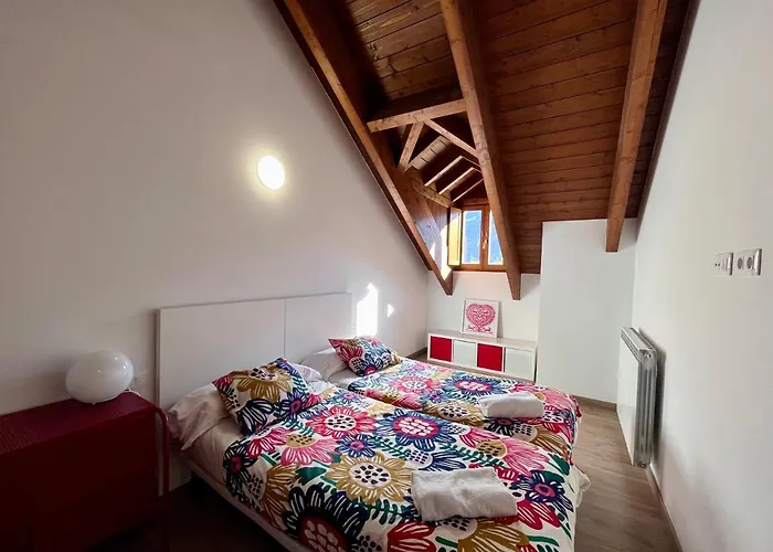 アパート Bpirineos-cregueena